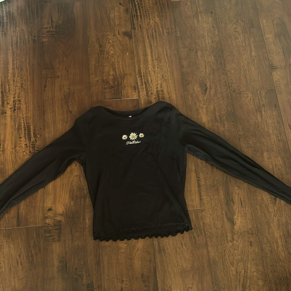 Women’s Hollister longsleeve